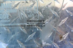 Изображение товара 120023 - 00120023 steklo dveri perednej levoj Mercedes GLE 2