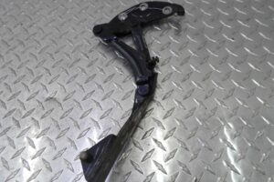 Изображение товара 120042 - 00120042 petlya kapota levaya Toyota Carina E 1