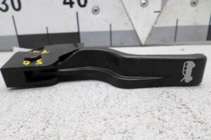 Изображение товара 120349 - 00120349 ruchka otkryvaniya kapota Pontiac Vibe