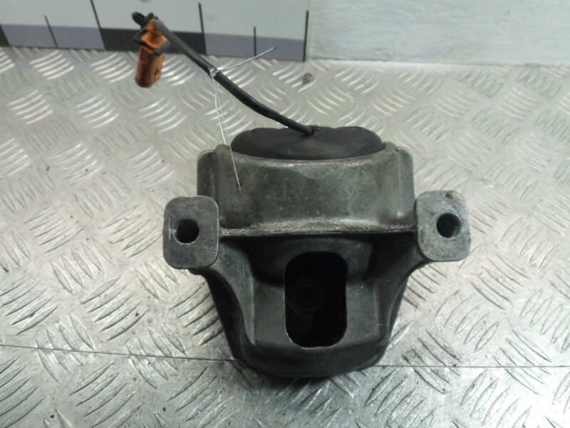 Изображение товара 120574 - 00120574 podushka krepleniya dvigatelya