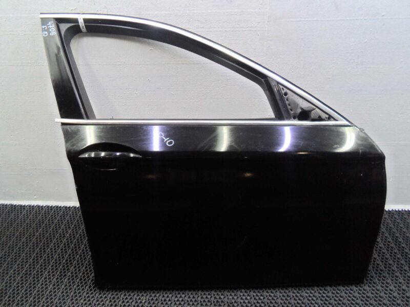 Изображение товара 120590 - 00120590 dver perednyaya pravaya