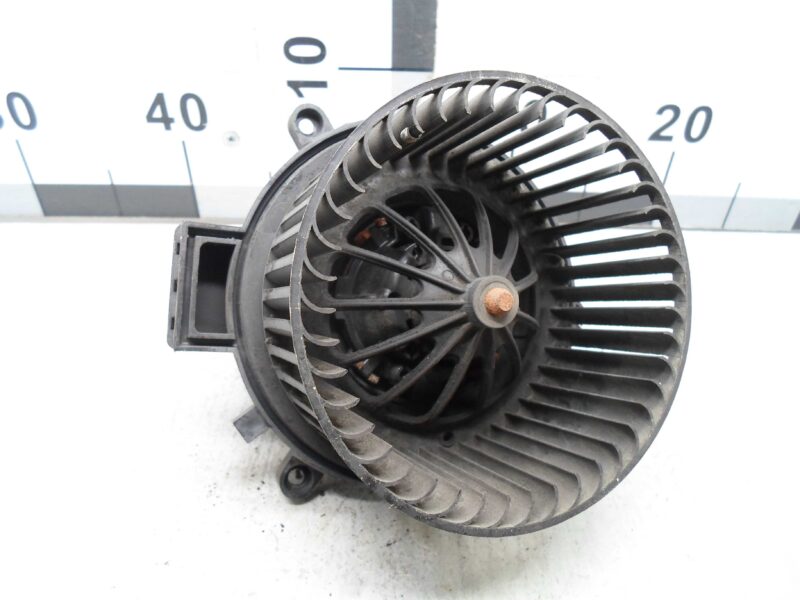 Изображение товара 120622 - 00120622 ventilyator otopitelya (motorchik pechki)