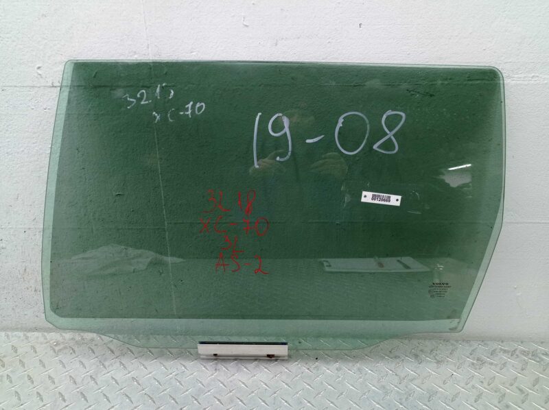 Изображение товара 120669 - 00120669 steklo dveri zadnej levoj Volvo XC70