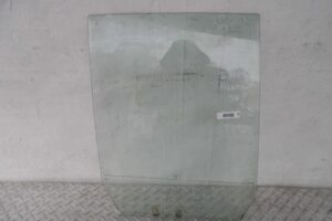 Изображение товара 121042 - 00121042 steklo dveri zadnej pravoj Renault Twingo