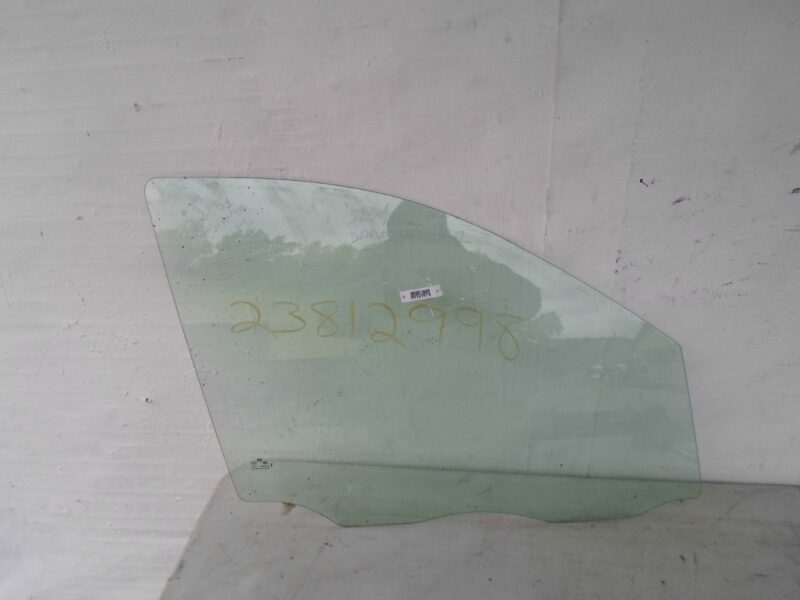 Изображение товара 121074 - 00121074 steklo dveri perednej pravoj