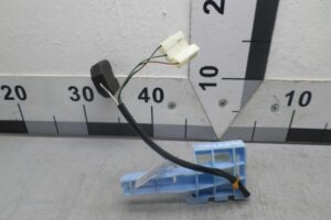 Изображение товара 121167 - 00121167 datchik urovnya topliva Toyota Corolla Verso 2