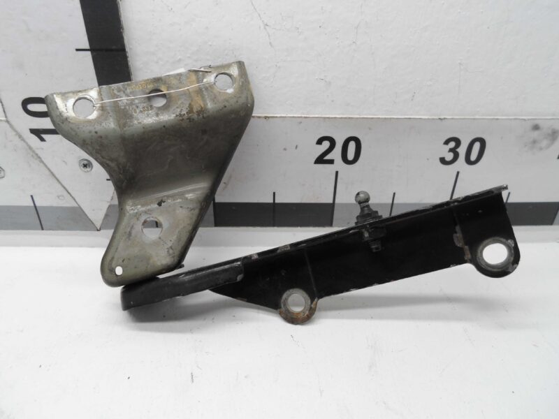 Изображение товара 121473 - 00121473 petlya kapota pravaya