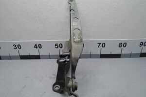 Изображение товара 121503 - 00121503 petlya kapota pravaya Volvo V50 2