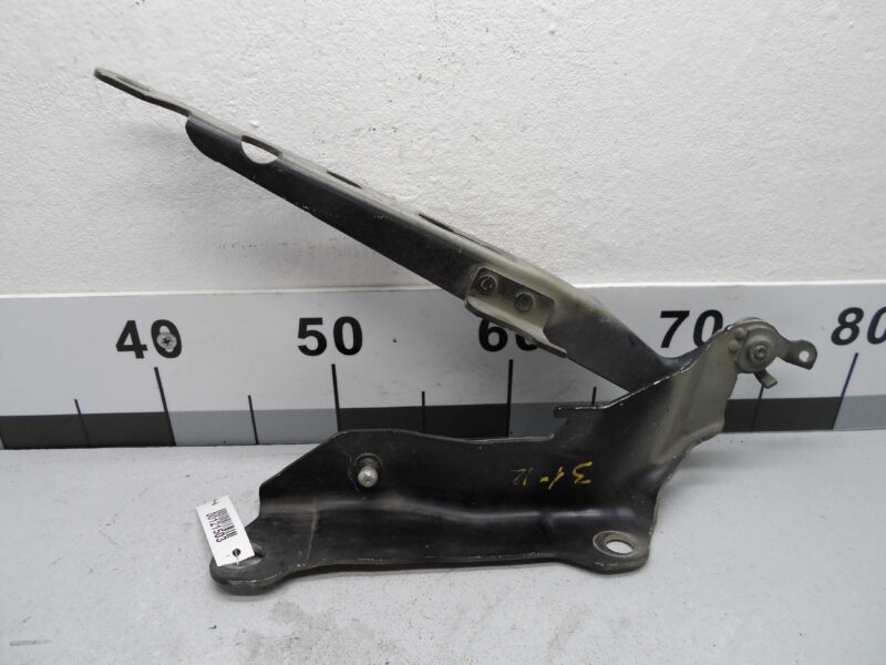 Изображение товара 121503 - 00121503 petlya kapota pravaya Volvo V50