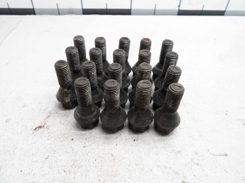 Изображение товара 121615 - 00121615 bolt kolesnyj