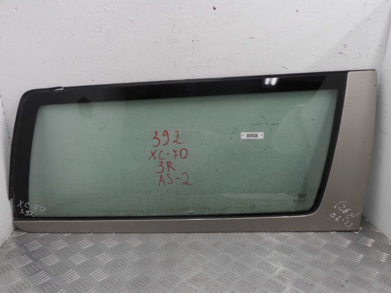Изображение товара 121626 - 00121626 steklo kuzovnoe pravoe Volvo XC70