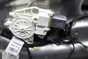 Изображение товара 121664 - 00121664 steklopodemnik perednij pravyj Honda Ridgeline 2