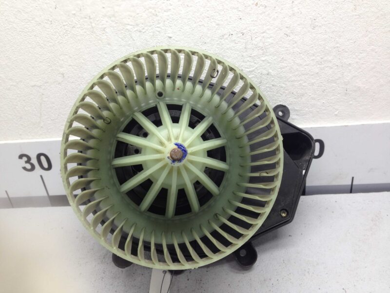 Изображение товара 121984 - 00121984 ventilyator otopitelya (motorchik pechki) Volkswagen Up