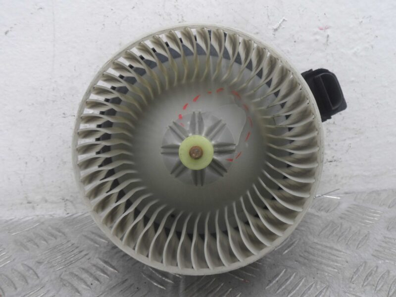 Изображение товара 122086 - 00122086 ventilyator otopitelya (motorchik pechki) Peugeot 306