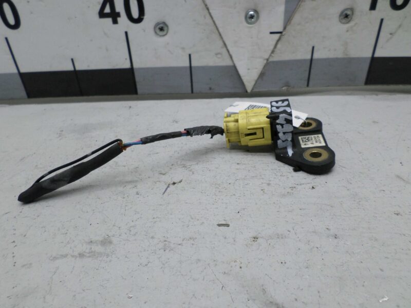 Изображение товара 122135 - 00122135 datchik udara Toyota Hiace