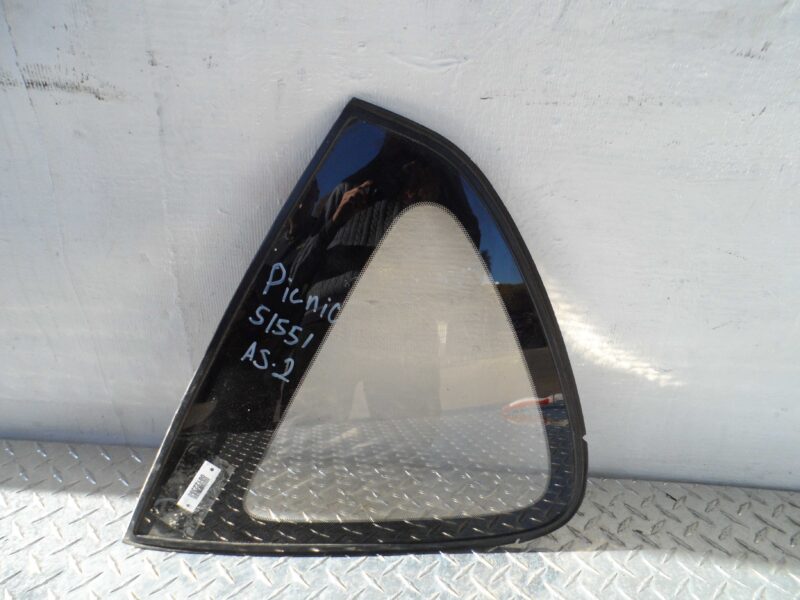 Изображение товара 122390 - 00122390 steklo kuzovnoe pravoe SAAB 900