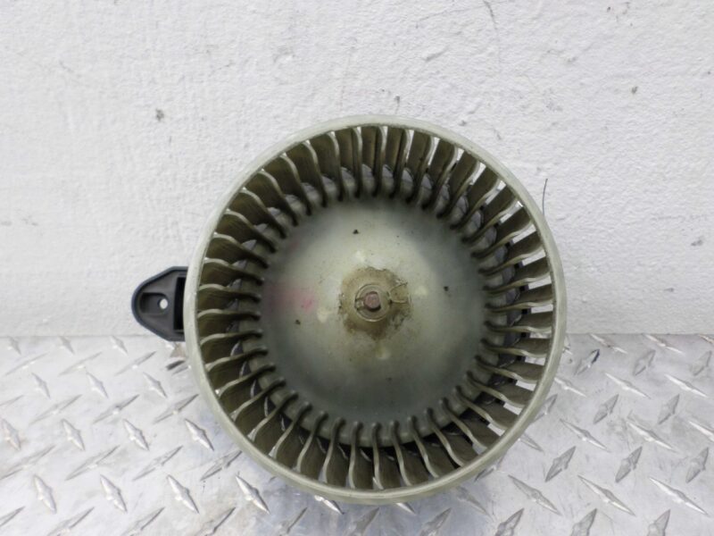 Изображение товара 122502 - 00122502 ventilyator otopitelya (motorchik pechki)