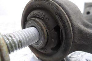 Изображение товара 122537 - 00122537 rychag zadnij pravyj verkhnij Skoda Yeti 2