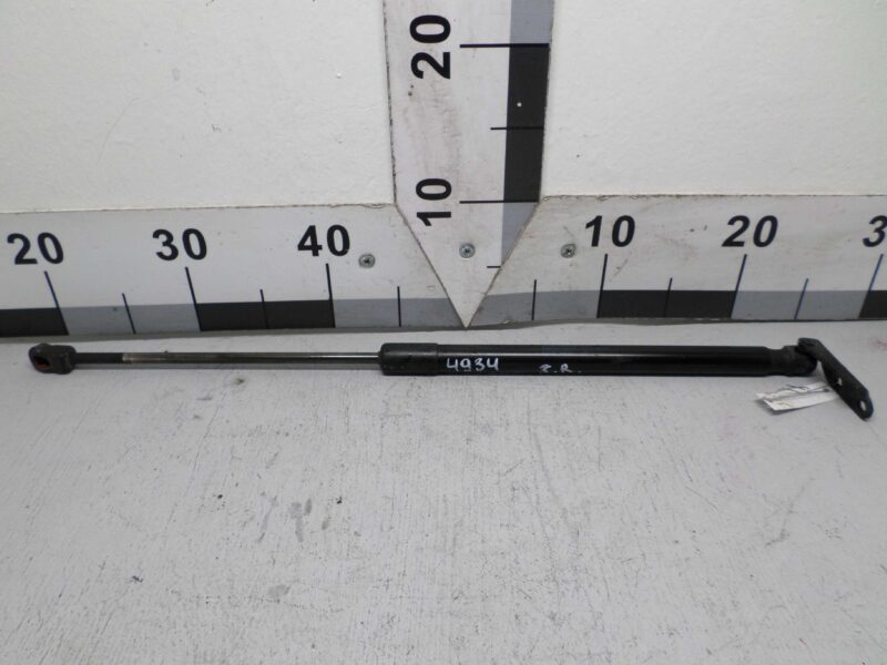 Изображение товара 122553 - 00122553 amortizator kryshki bagazhnika Lexus LS