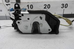 Изображение товара 122756 - 00122756 zamok dveri zadnej levoj 