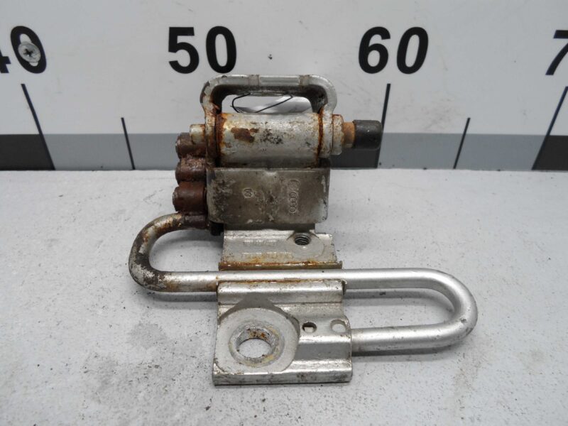 Изображение товара 122958 - 00122958 petlya dveri perednyaya