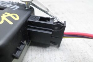 Изображение товара 122996 - 00122996 aktivator zamka kryshki toplivnogo baka Mercedes A klasse 2