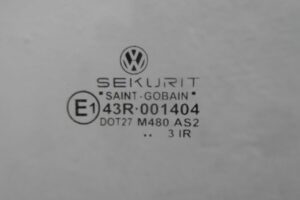 Изображение товара 123082 - 00123082 steklo dveri perednej pravoj Toyota Carina E 2