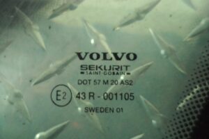 Изображение товара 123257 - 00123257 steklo kuzovnoe pravoe Volvo 850 2