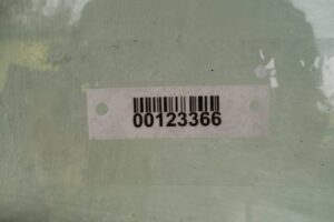 Изображение товара 123366 - 00123366 steklo dveri perednej pravoj Renault Duster 1