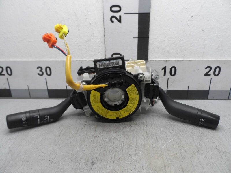 Изображение товара 123378 - 00123378 pereklyuchatel podrulevoj (strekoza) Citroen C5