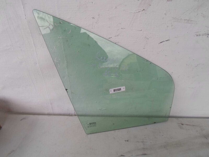 Изображение товара 123495 - 00123495 steklo dveri perednej pravoj Nissan Patrol