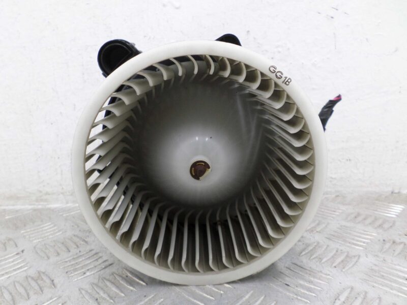 Изображение товара 123498 - 00123498 ventilyator otopitelya (motorchik pechki)