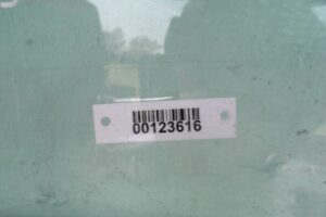 Изображение товара 123616 - 00123616 steklo dveri zadnej pravoj Volvo V40 1