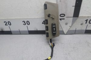 Изображение товара 123702 - 00123702 knopka salona Volvo V50 1