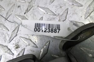 Изображение товара 123887 - 00123887 petlya dveri perednyaya 2