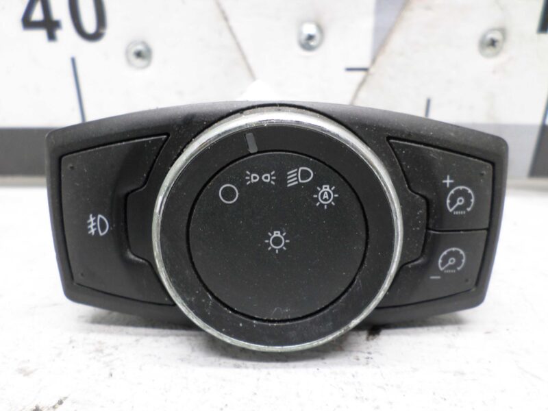 Изображение товара 123936 - 00123936 pereklyuchatel sveta