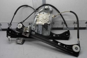 Изображение товара 124027 - 00124027 steklopodemnik perednij levyj Honda Pilot