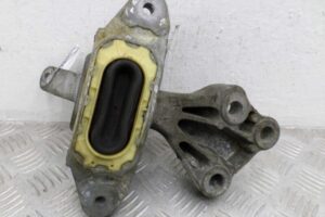 Изображение товара 124032 - 00124032 podushka krepleniya dvigatelya 3