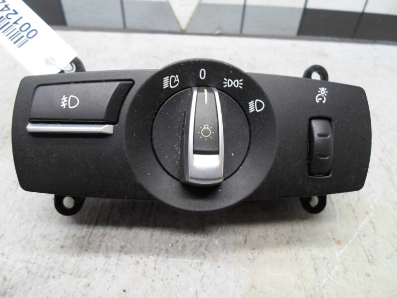 Изображение товара 124296 - 00124296 pereklyuchatel sveta