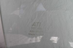 Изображение товара 124328 - 00124328 steklo dveri perednej pravoj Subaru Impreza 1