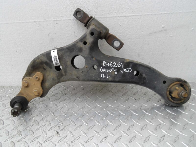 Изображение товара 124425 - 00124425 rychag perednij levyj nizhnij Subaru Legacy