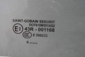 Изображение товара 124592 - 00124592 steklo dveri perednej pravoj Toyota Matrix 2