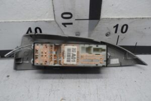 Изображение товара 124596 - 00124596 knopka steklopodemnika 3