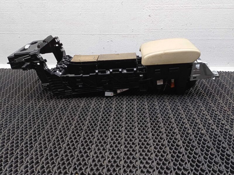 Изображение товара 124868 - 00124868 podlokotnik Chevrolet Cobalt