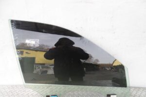 Изображение товара 124889 - 00124889 steklo dveri perednej pravoj 