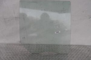 Изображение товара 125126 - 00125126 steklo dveri zadnej pravoj 