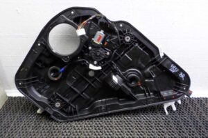 Изображение товара 125208 - 00125208 steklopodemnik zadnij pravyj Pontiac TransSport 1