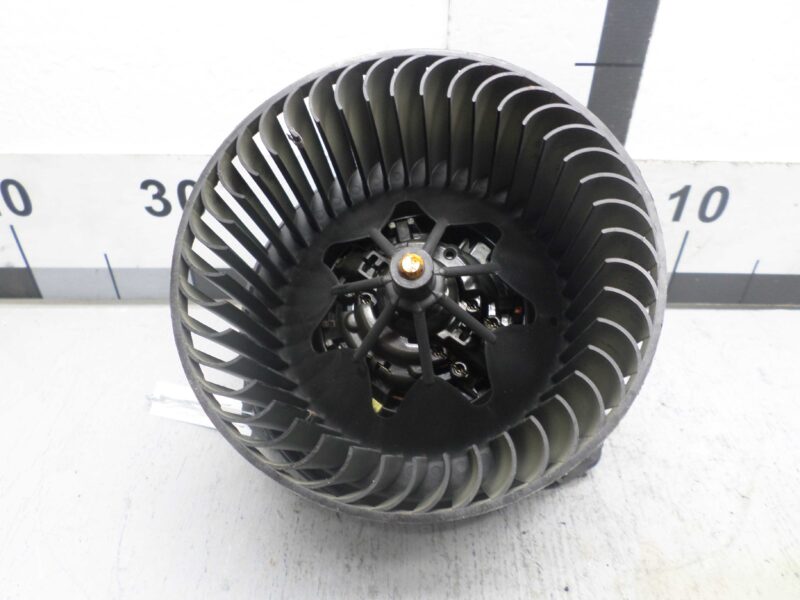 Изображение товара 125221 - 00125221 ventilyator otopitelya (motorchik pechki) Skoda Yeti