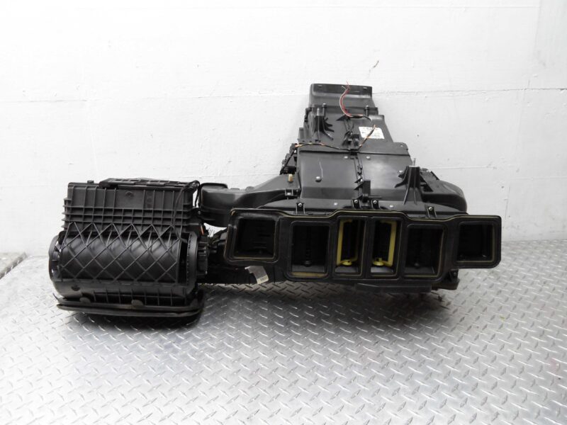 Изображение товара 125374 - 00125374 korpus otopitelya (pechki) Ford Mondeo