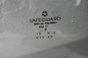 Изображение товара 125579 - 00125579 steklo dveri zadnej pravoj 2